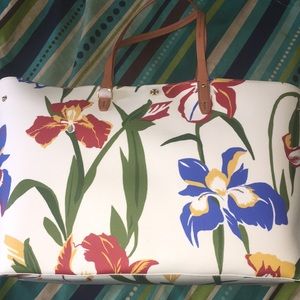 Tory Burch Tote. Brand new. Never used